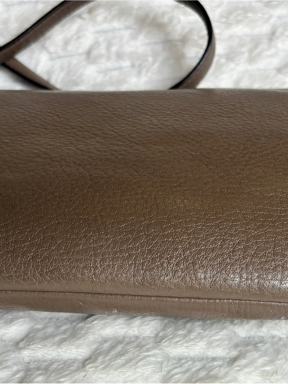 ✨ Authentic Coach Legacy Zip Top Crossbody – Near New Condition with Hang Tag! ✨